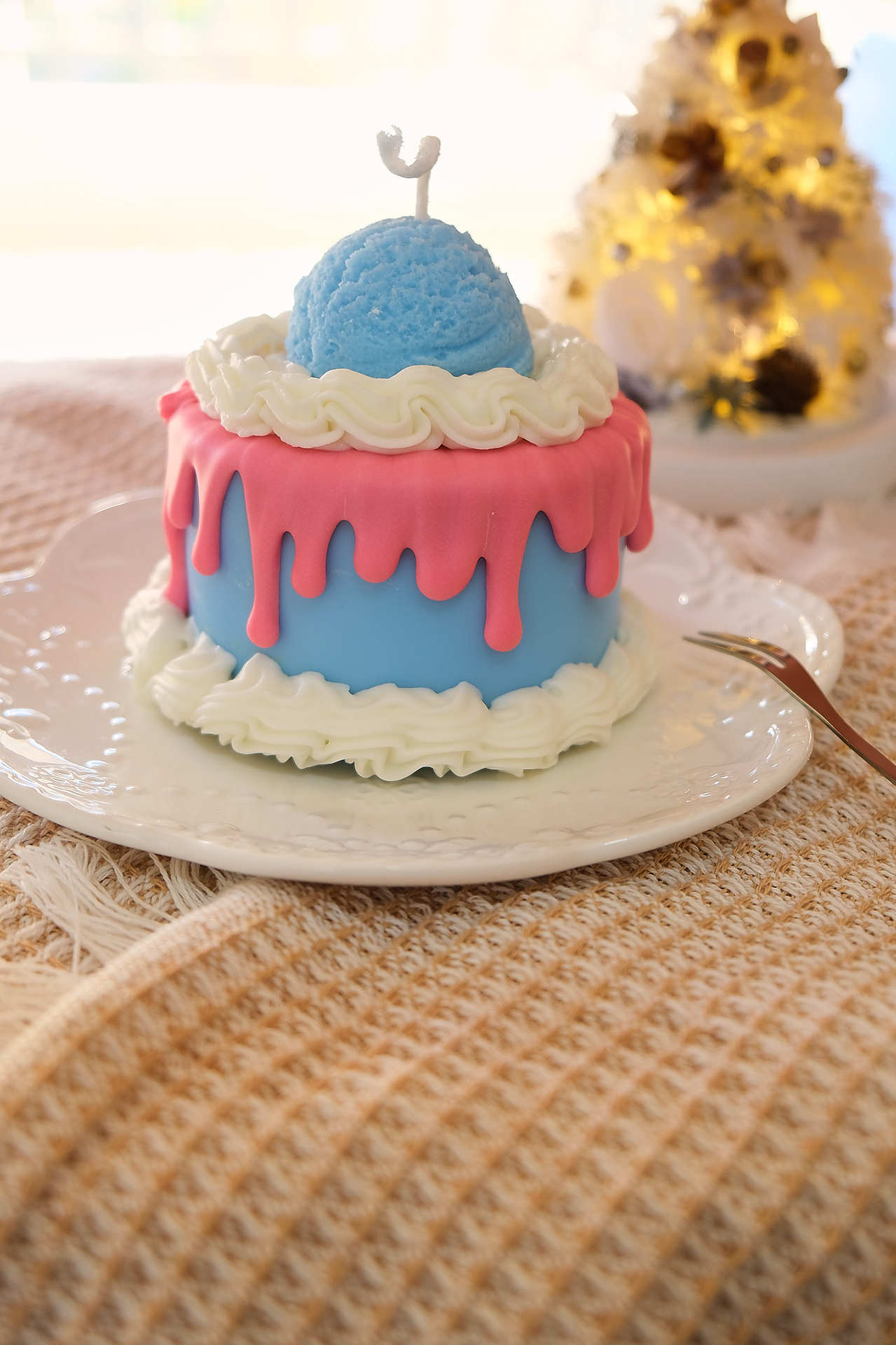 Cake Shape Scented Candles Cre - огляд і ціна Soy Wax