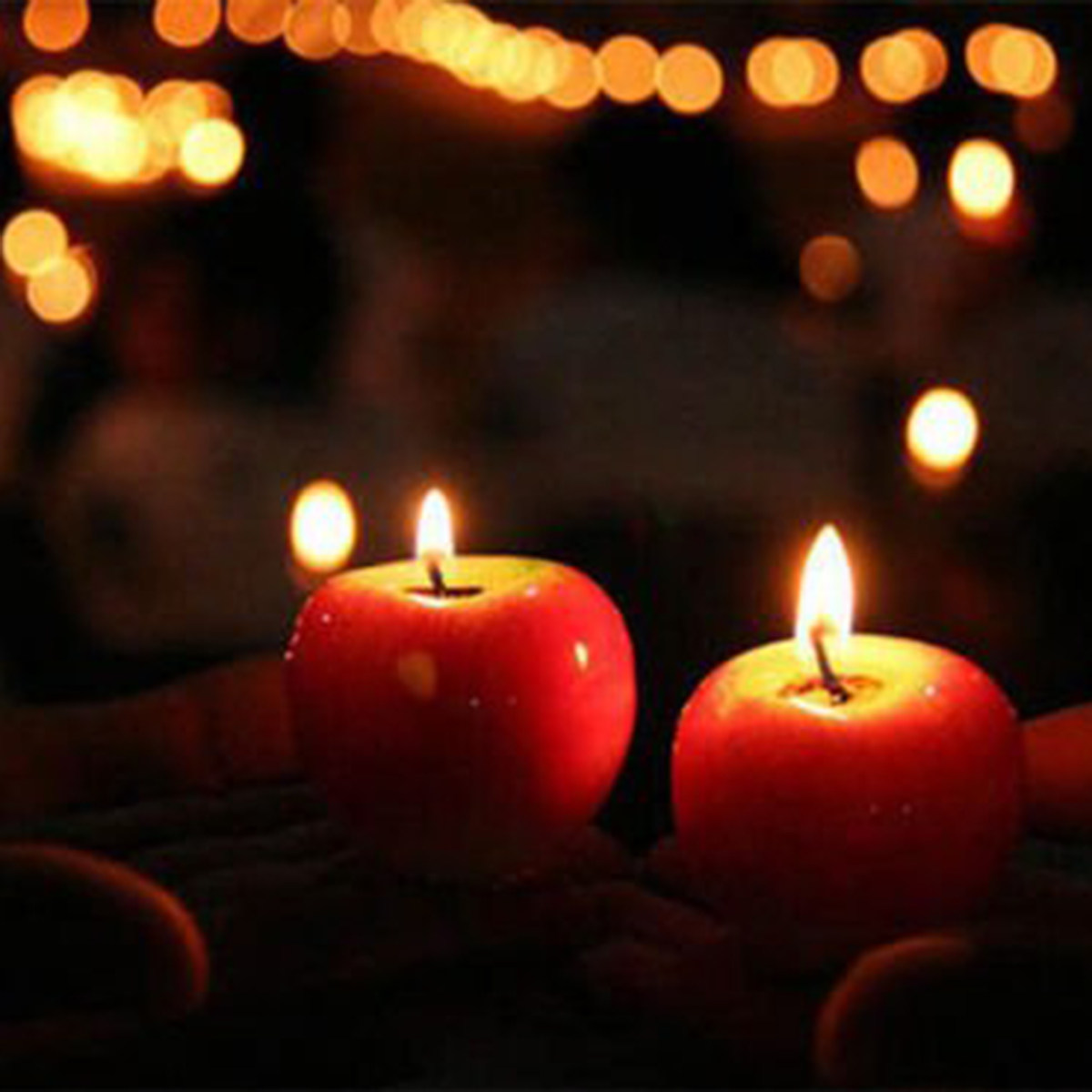 Medium Simulation Apple Candle - огляд і ціна Soy Wax